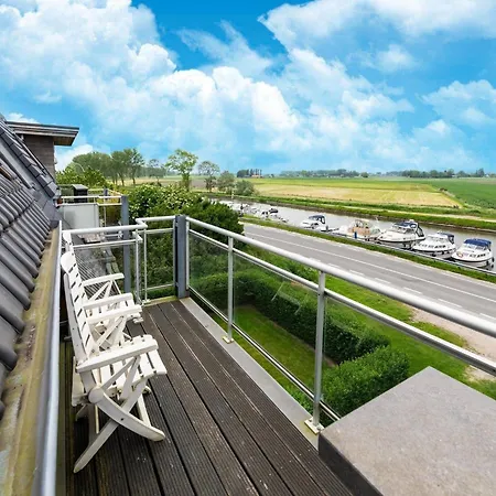 Beautiful Duplex With Fantastic Views